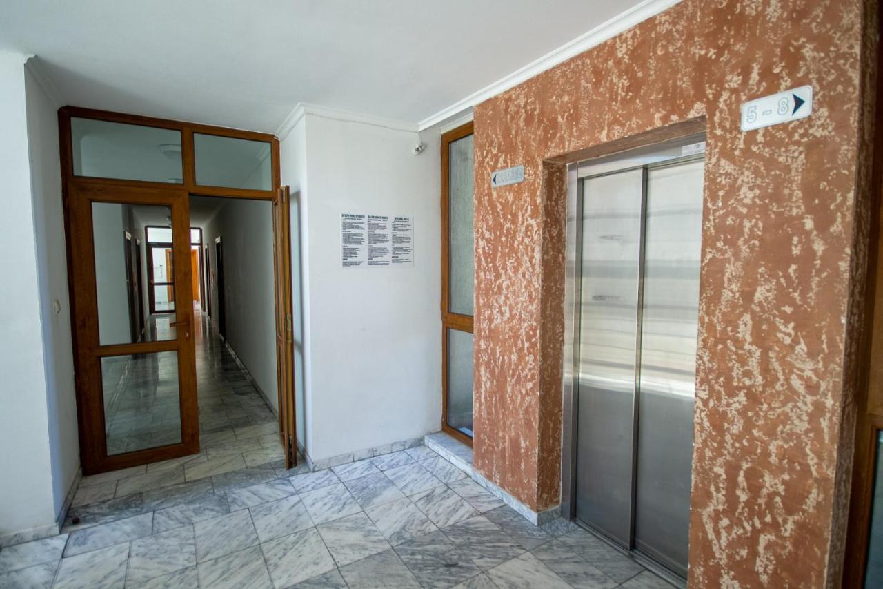 Studio Apartment With Balcony 300M From Beach Sunny Beach Eksteriør billede