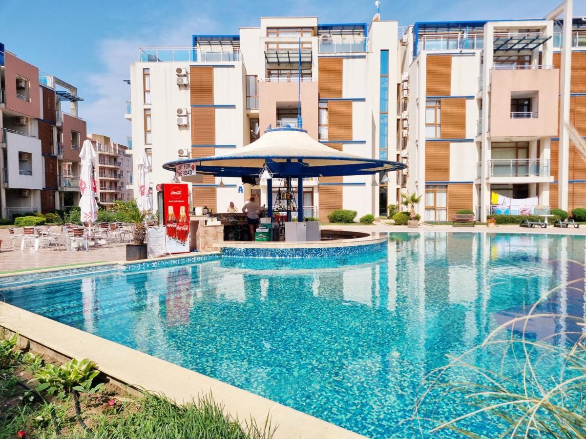 Studio Apartment With Balcony 300M From Beach Sunny Beach Eksteriør billede