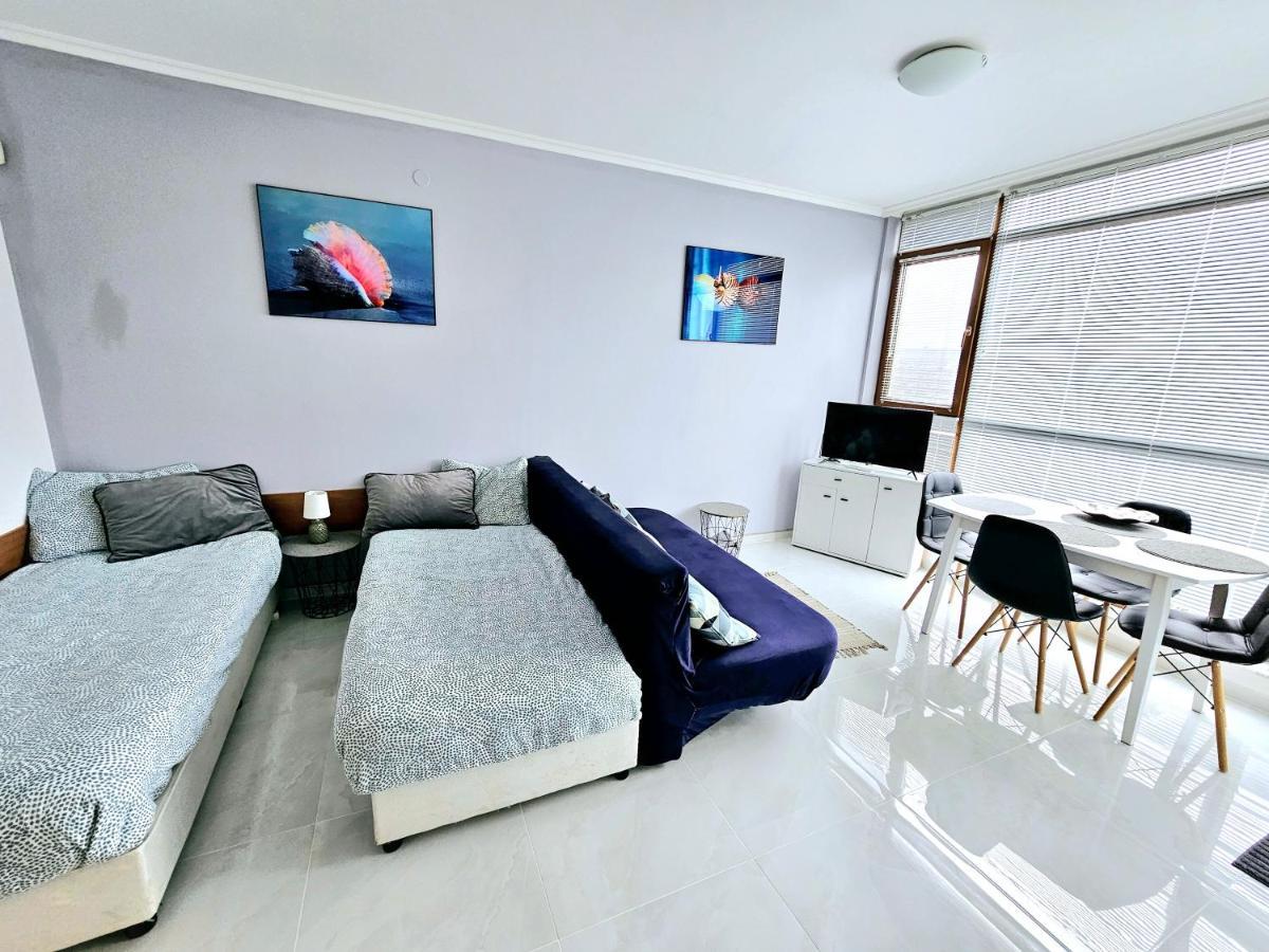Studio Apartment With Balcony 300M From Beach Sunny Beach Eksteriør billede