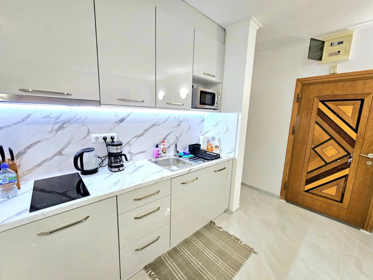 Studio Apartment With Balcony 300M From Beach Sunny Beach Eksteriør billede